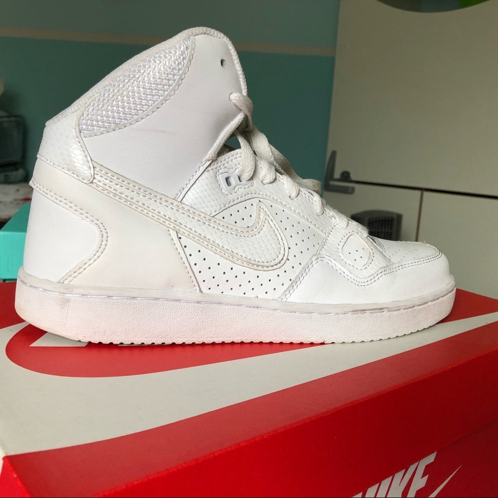 NIKE SPORTSWEAR SON OF FORCE MID HI TOP SNEAKERS